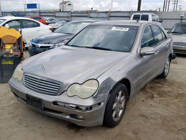 WDBRF61J74F552273 - 2004 MERCEDES-BENZ C 240 GRAY photo 2