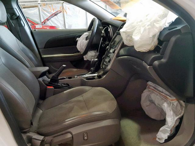 1G11C5SL9FF132849 - 2015 CHEVROLET MALIBU 1LT 白色 照片 5