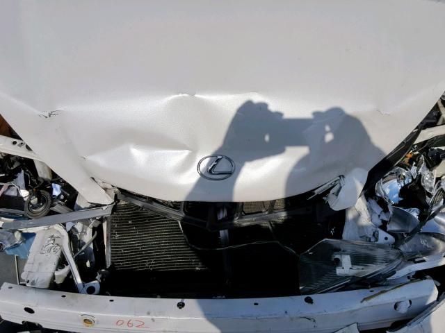 JTHBF30G920050368 - 2002 LEXUS ES 300 WHITE photo 7