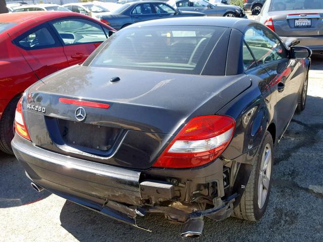 WDBWK54F57F148053 - 2007 MERCEDES-BENZ SLK 280 BLACK photo 4