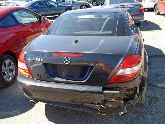 WDBWK54F57F148053 - 2007 MERCEDES-BENZ SLK 280 BLACK photo 6