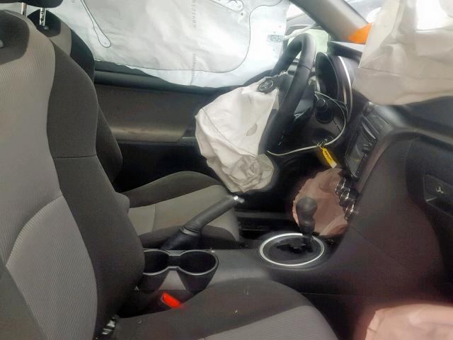 JTKJF5C77FJ012425 - 2015 TOYOTA SCION TC WHITE photo 5