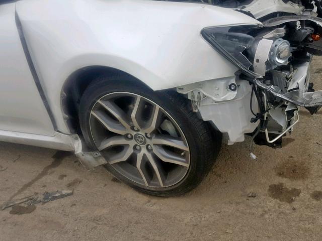 JTKJF5C77FJ012425 - 2015 TOYOTA SCION TC WHITE photo 9