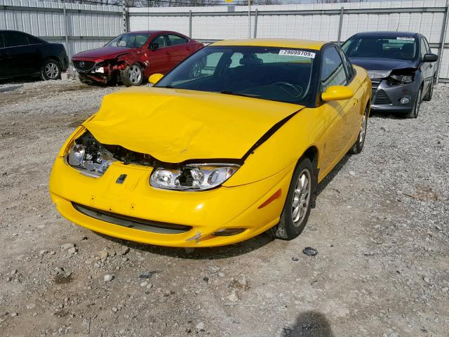 1G8ZY12751Z308207 - 2001 SATURN SC2 YELLOW photo 2