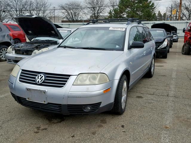 WVWYH63B02E370172 - 2002 VOLKSWAGEN PASSAT GLX GRAY photo 2