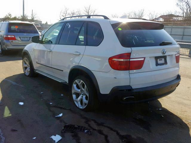 5UXFE8C50AL312075 - 2010 BMW X5 XDRIVE4 WHITE photo 3