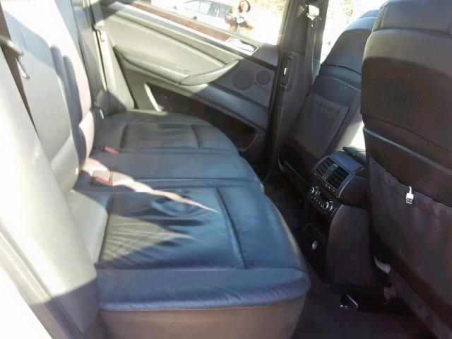 5UXFE8C50AL312075 - 2010 BMW X5 XDRIVE4 WHITE photo 6