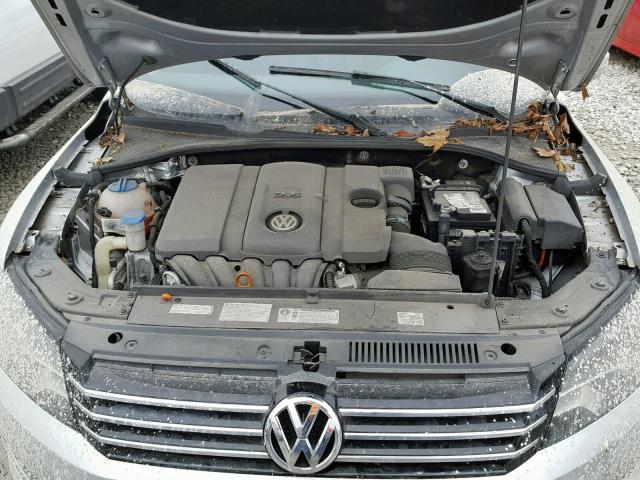 1VWAH7A31DC094387 - 2013 VOLKSWAGEN PASSAT S SILVER photo 7