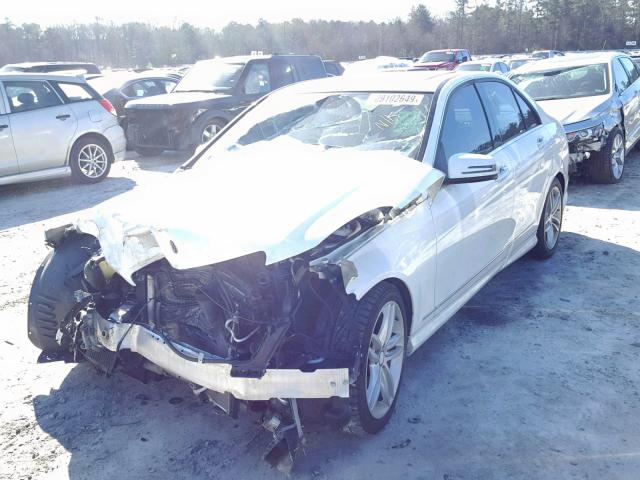 WDDGF4HB1DR269321 - 2013 MERCEDES-BENZ C 250 WHITE photo 2