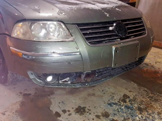 WVWRH63B63P453423 - 2003 VOLKSWAGEN PASSAT GLX 绿色 照片 9