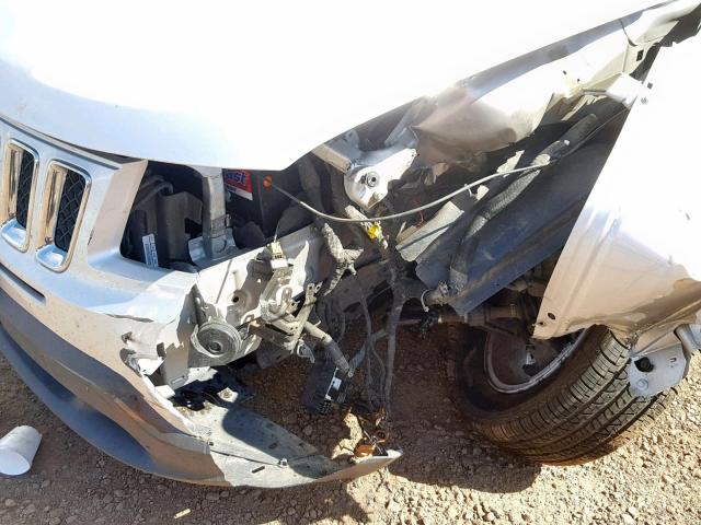 1J4NF1FB0BD210672 - 2011 JEEP COMPASS SP Күміс фото 9