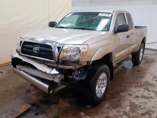 5TEUU42N15Z113906 - 2005 TOYOTA TACOMA ACC TAN photo 2