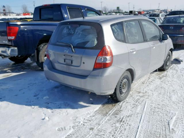 JHMGD38468S806483 - 2008 HONDA FIT SILVER photo 4