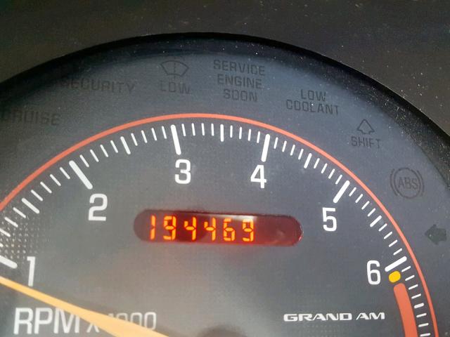 1G2NF52E24M649733 - 2004 PONTIAC GRAND AM S RED photo 8