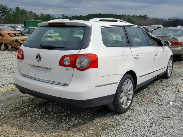 WVWXK7AN5AE011401 - 2010 VOLKSWAGEN PASSAT KOM WHITE photo 4