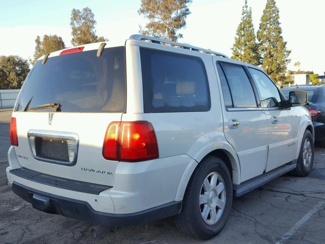 5LMFU27506LJ01034 - 2006 LINCOLN NAVIGATOR 白色 照片 4