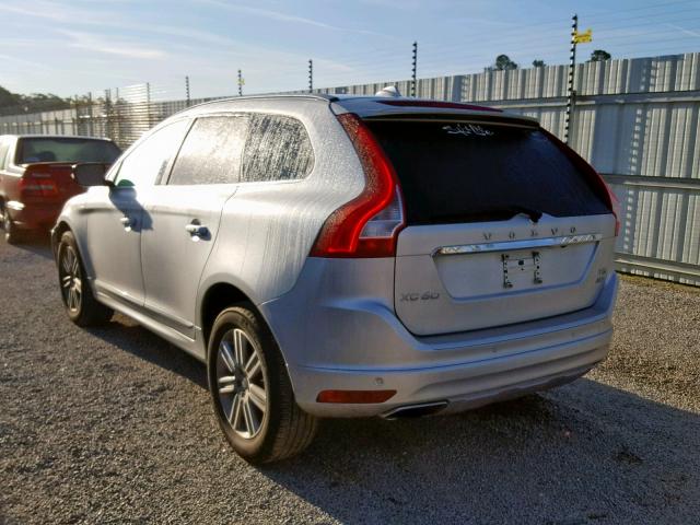 YV440MRU2H2174664 - 2017 VOLVO XC60 T5 SILVER photo 3