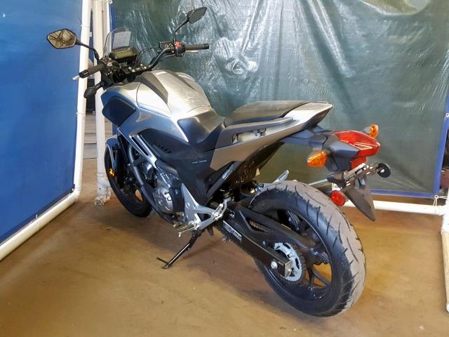 JH2RC6354CK000379 - 2012 HONDA NC700X GRAY photo 3