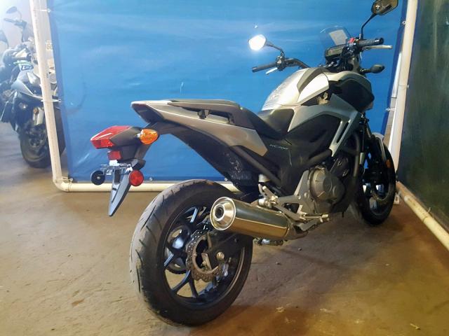 JH2RC6354CK000379 - 2012 HONDA NC700X GRAY photo 4