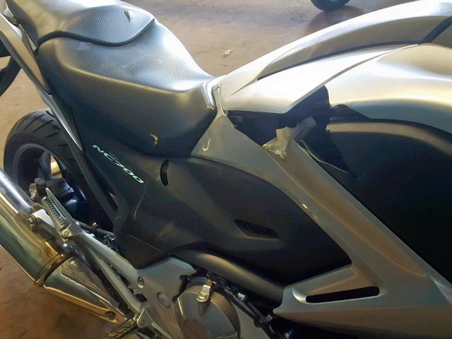 JH2RC6354CK000379 - 2012 HONDA NC700X GRAY photo 9