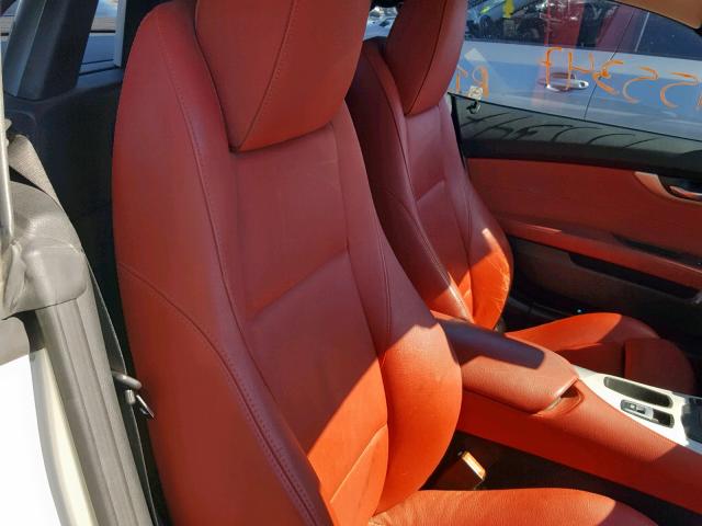 WBALM53599E376733 - 2009 BMW Z4 SDRIVE3 WHITE photo 6