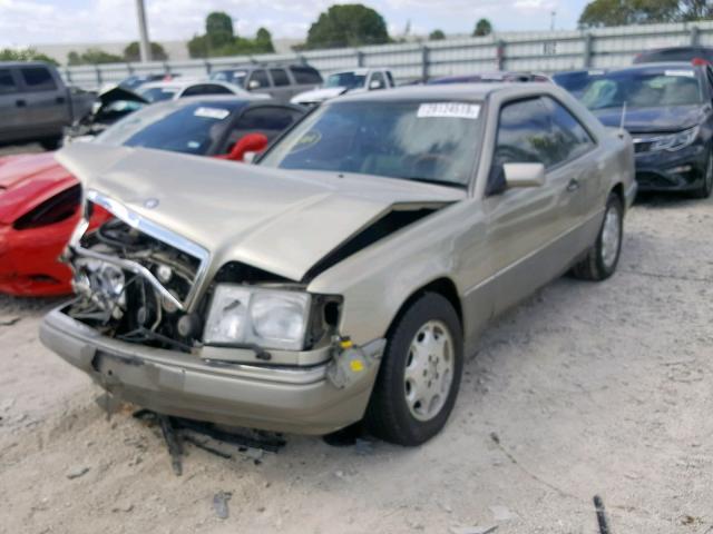 WDBEA52E9SC256582 - 1995 MERCEDES-BENZ E 320 TAN photo 2