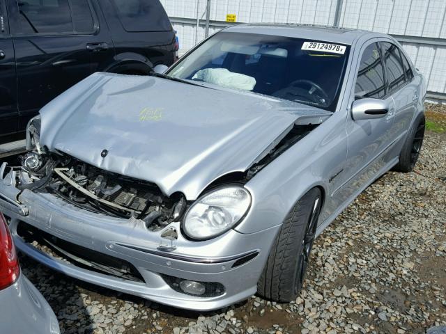 WDBUF76J76A949930 - 2006 MERCEDES-BENZ E 55 AMG SILVER photo 2