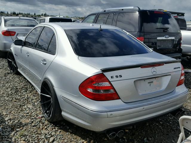 WDBUF76J76A949930 - 2006 MERCEDES-BENZ E 55 AMG SILVER photo 3