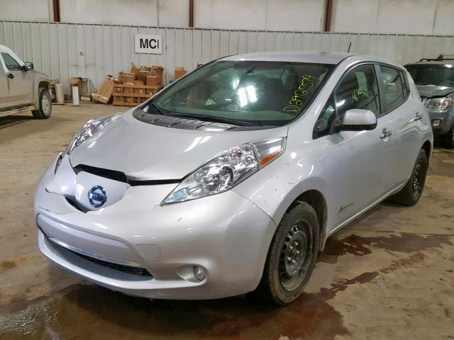 1N4AZ0CP6FC331844 - 2015 NISSAN LEAF S SILVER photo 2