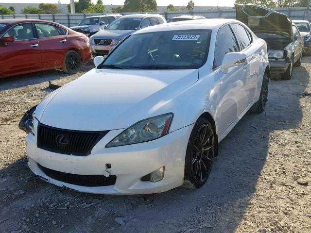 JTHCK262695031859 - 2009 LEXUS IS 250 WHITE photo 2