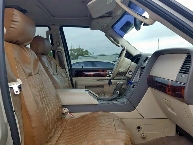 5LMFU27R14LJ17761 - 2004 LINCOLN NAVIGATOR GOLD photo 5