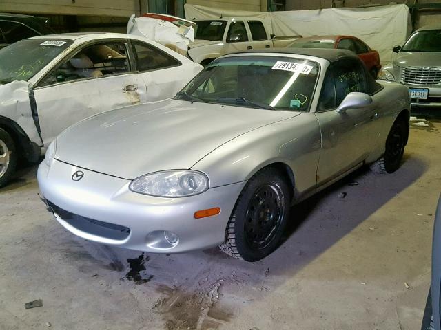 JM1NB353230306402 - 2003 MAZDA MX-5 MIATA SILVER photo 2