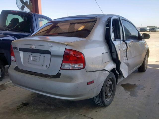 KL1TD52674B128995 - 2004 CHEVROLET AVEO SILVER photo 4