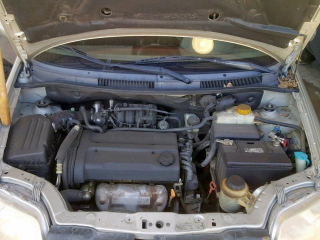 KL1TD52674B128995 - 2004 CHEVROLET AVEO SILVER photo 7