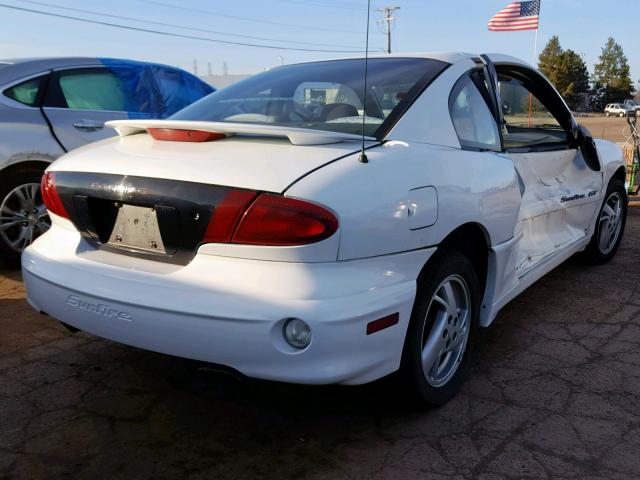 1G2JD12T5Y7278129 - 2000 PONTIAC SUNFIRE GT WHITE photo 4