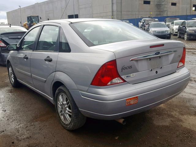 1FAFP3835YW107727 - 2000 FORD FOCUS ZTS SILVER photo 3