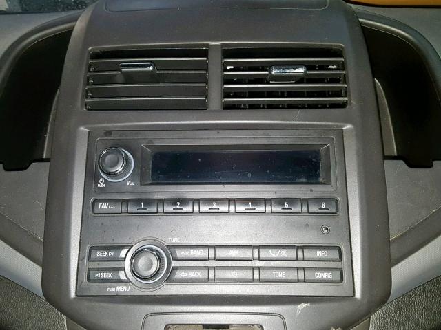 1G1JA6SH4C4139285 - 2012 CHEVROLET SONIC LS 白色 照片 9