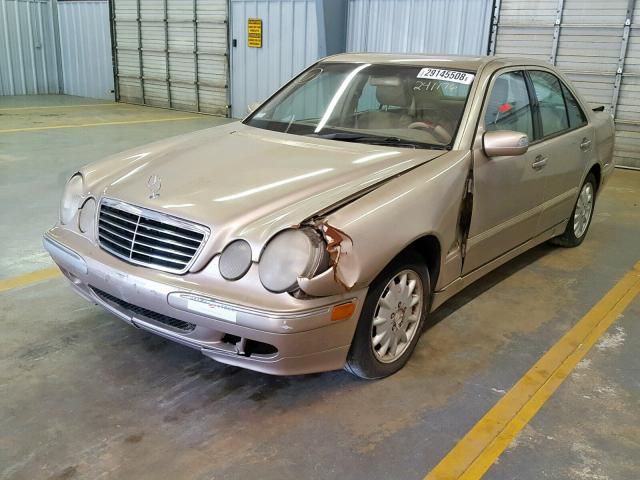 WDBJF65J71B241176 - 2001 MERCEDES-BENZ E 320 GOLD photo 2