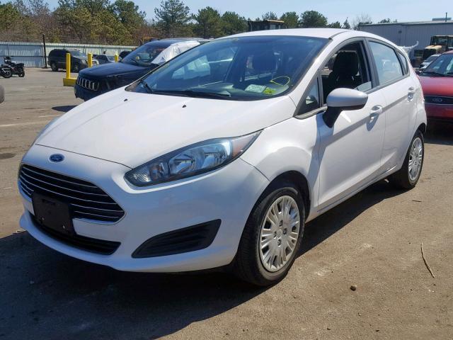 3FADP4TJXGM170615 - 2016 FORD FIESTA S WHITE photo 2