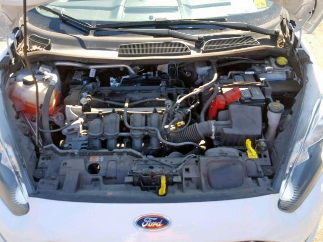 3FADP4TJXGM170615 - 2016 FORD FIESTA S WHITE photo 7