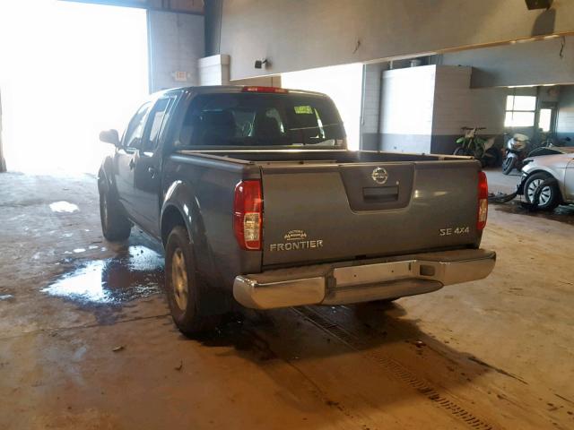 1N6AD07W15C462525 - 2005 NISSAN FRONTIER C GRAY photo 3