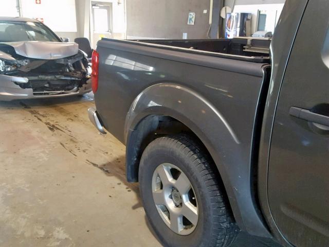 1N6AD07W15C462525 - 2005 NISSAN FRONTIER C GRAY photo 9