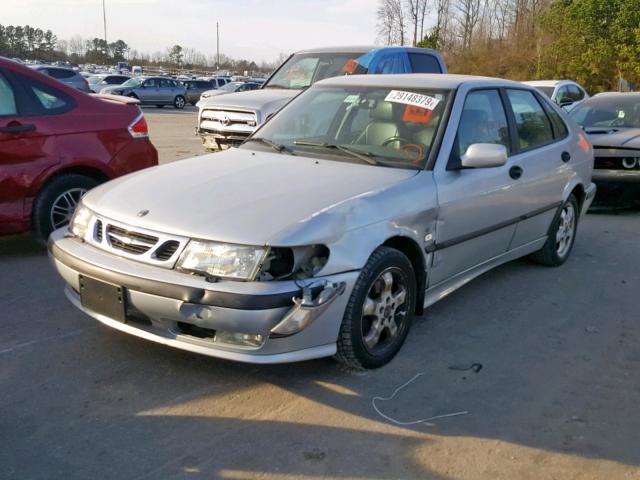 YS3DF55K6Y2001217 - 2000 SAAB 9-3 SE SILVER photo 2