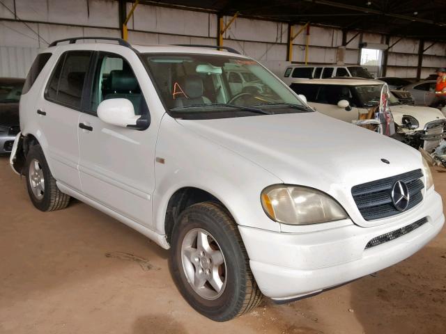 4JGAB54E21A251918 - 2001 MERCEDES-BENZ ML 320 WHITE photo 1