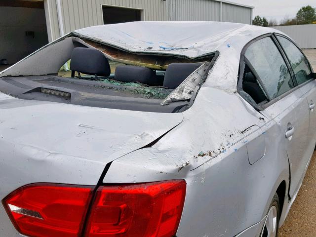 3VW1K7AJ9CM354306 - 2012 VOLKSWAGEN JETTA BASE SILVER photo 9