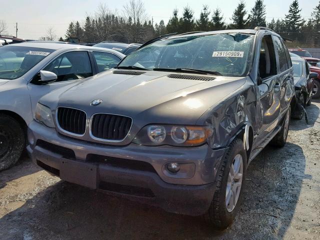 5UXFA13526LY24558 - 2006 BMW X5 3.0I GRAY photo 2