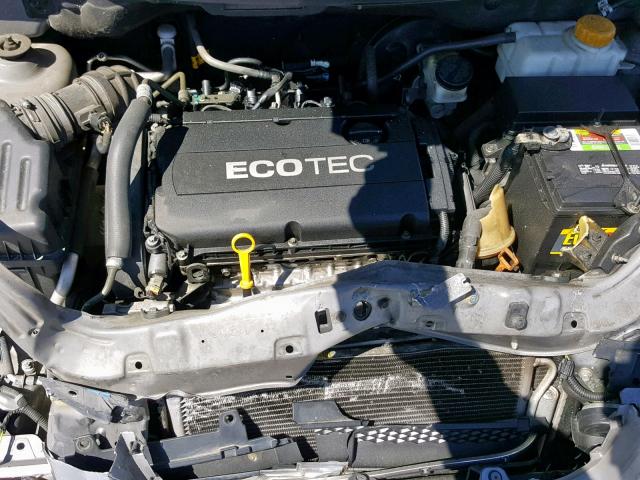 KL1TD56E59B357863 - 2009 CHEVROLET AVEO LS GRAY photo 7