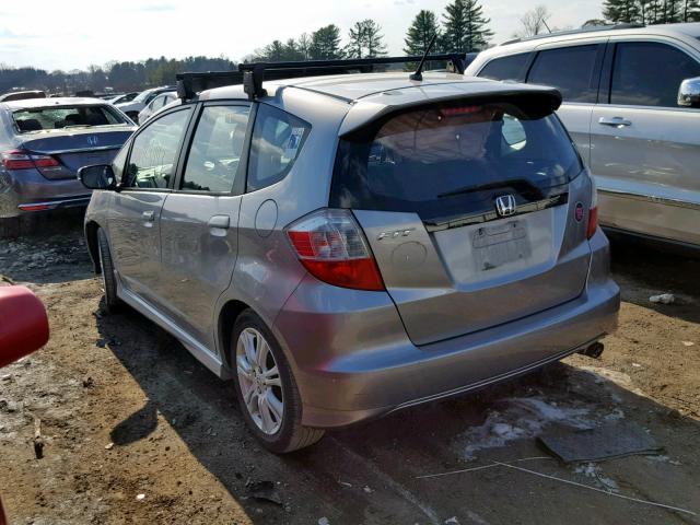 JHMGE8H48AC001935 - 2010 HONDA FIT SPORT GRAY photo 3