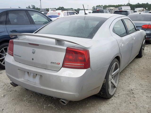 2B3LA73W88H240330 - 2008 DODGE CHARGER SR SILVER photo 4