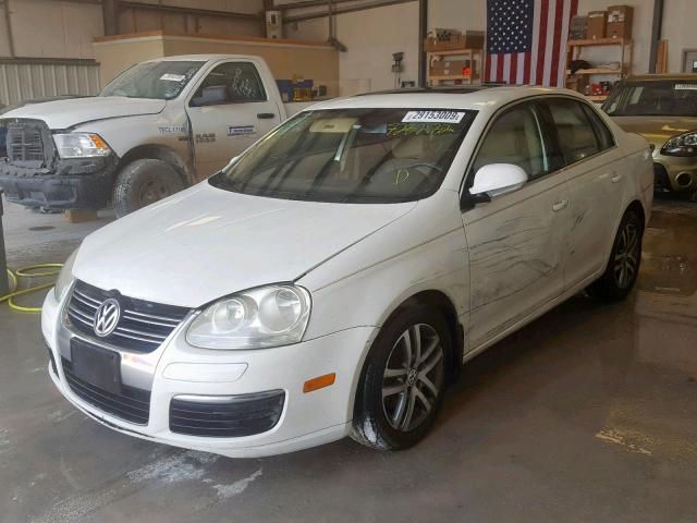 3VWDT71K56M728272 - 2006 VOLKSWAGEN JETTA TDI WHITE photo 2